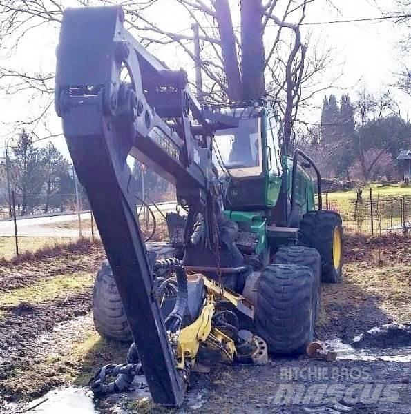 John Deere 1270 E 6W Abatteuse groupeuse