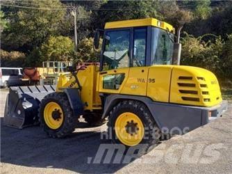 Komatsu WA 95 Chargeuse sur pneus