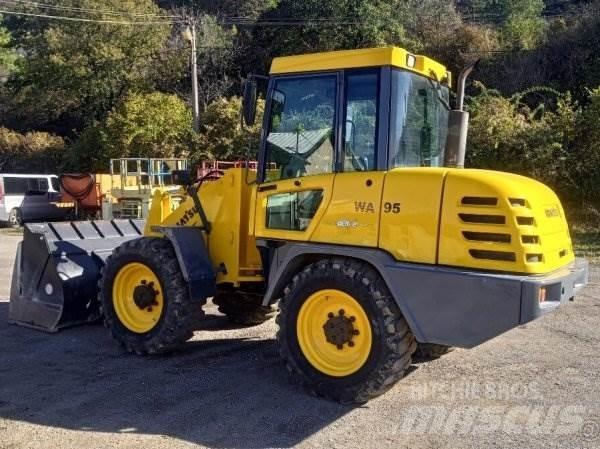 Komatsu WA 95 Chargeuse sur pneus