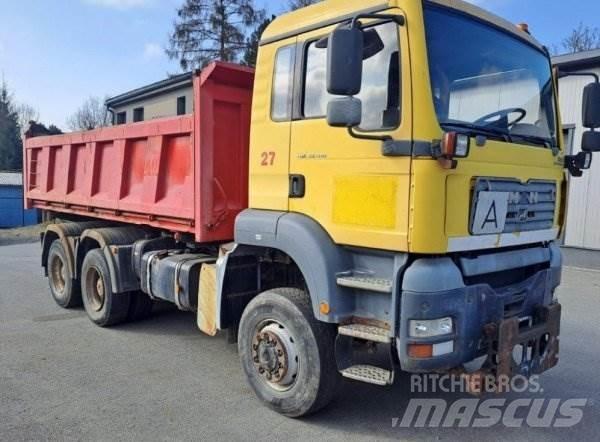MAN TGA 33.413 FDAK Camion benne