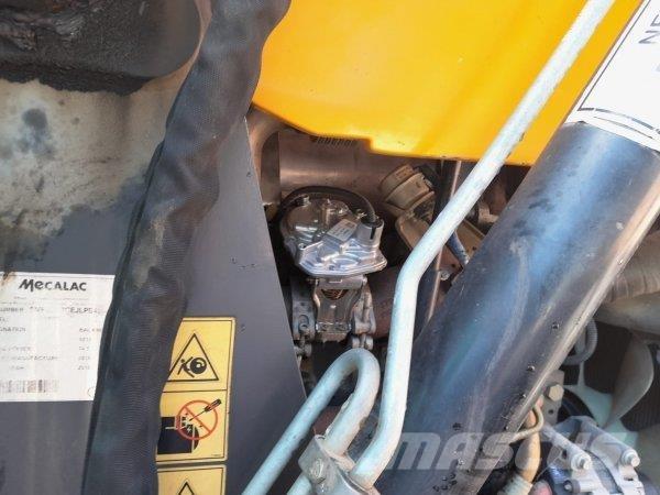 Mecalac TLB 990 Tractopelle