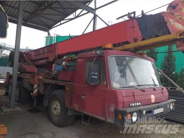Tatra T815 +ČKD AD 28 Camion plateau ridelle avec grue