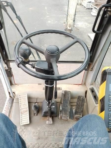 Terex TW 130 Pelle sur pneus