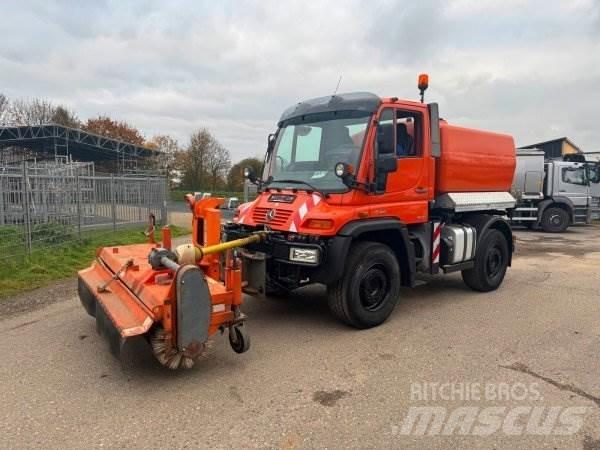 Unimog U 400 Motrici cisterna