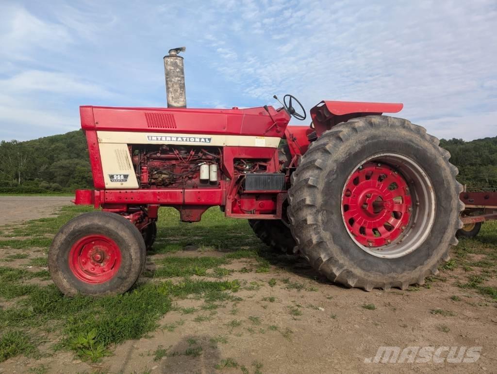 International 966 Tracteur