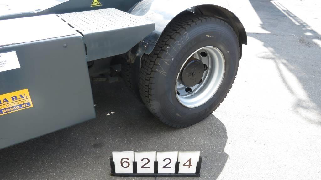 Terberg YT182 Tracteur de manœuvre