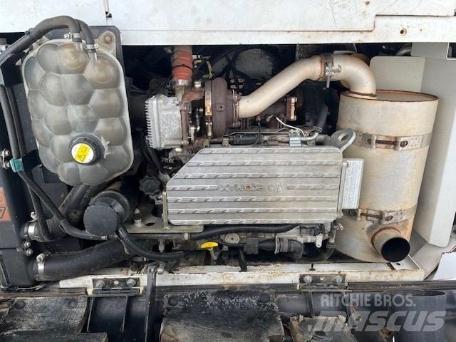 JCB JS145LCD Pelle sur chenilles