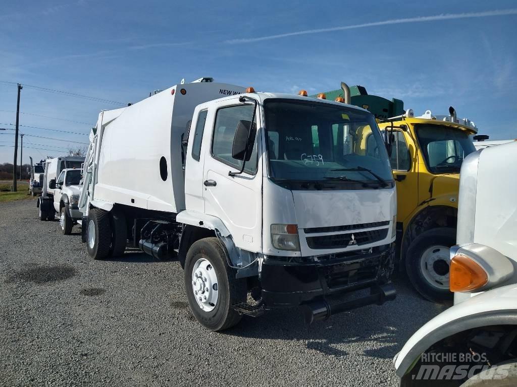 Mitsubishi Fuso Camion poubelle