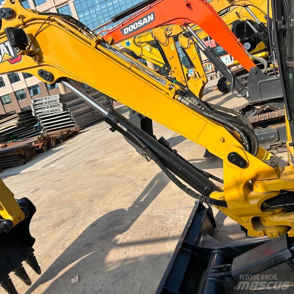 CAT 303.5 E Mini pelle < 7t