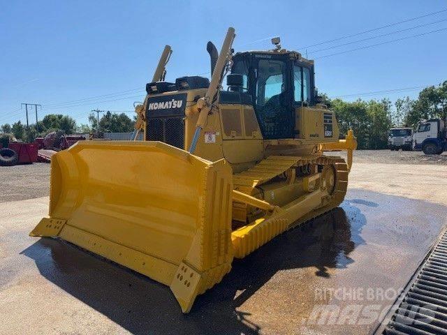 Komatsu D65EX-18 Bouteurs sur chenilles