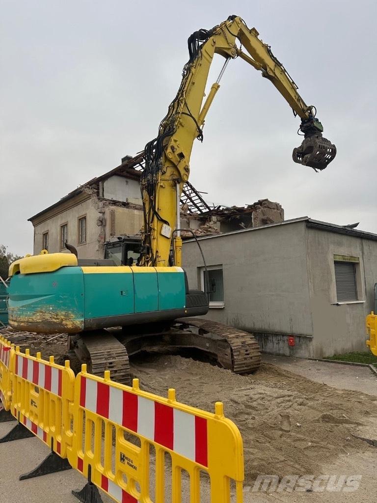 Hitachi LC 250 Pelle de démolition