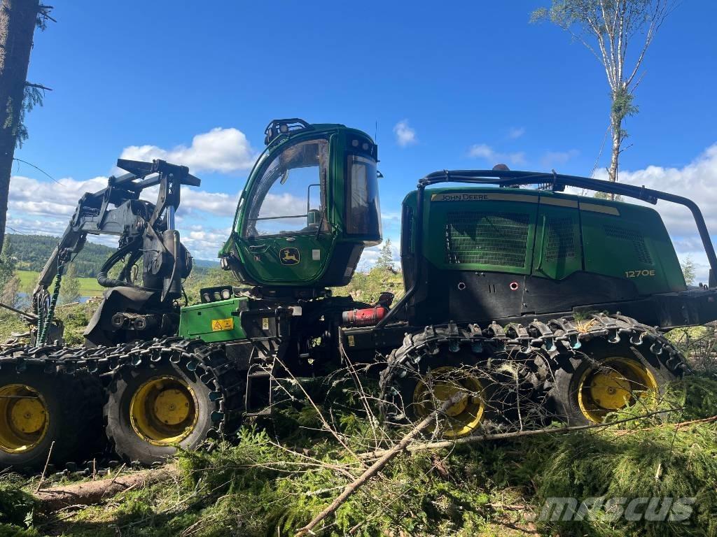 John Deere 1270 E Abatteuse