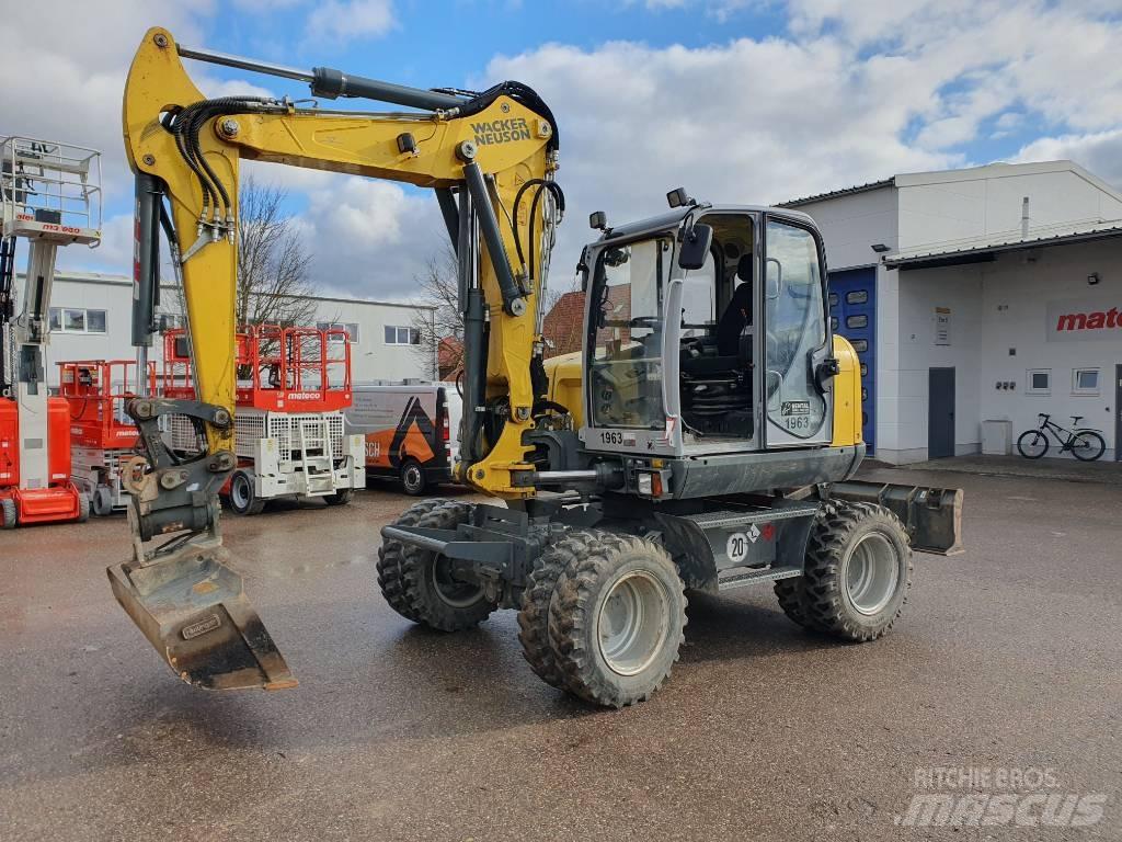 Wacker Neuson EW100 Pelle sur pneus