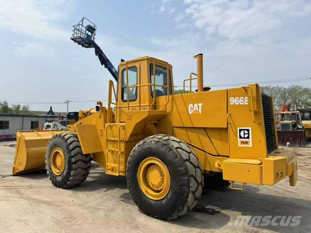 CAT 966 E Chargeuse sur pneus