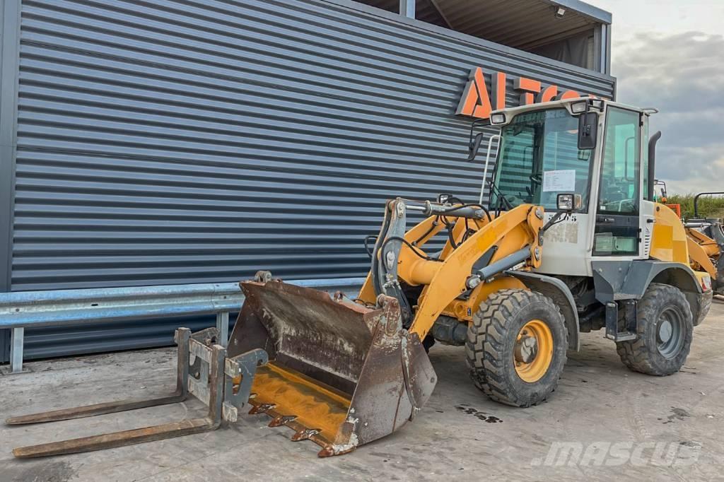 Liebherr L 506 Chargeuse sur pneus