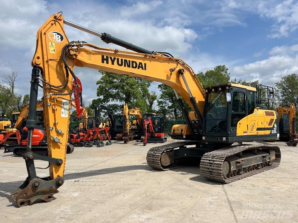 Hyundai HX 220 L Pelle sur chenilles