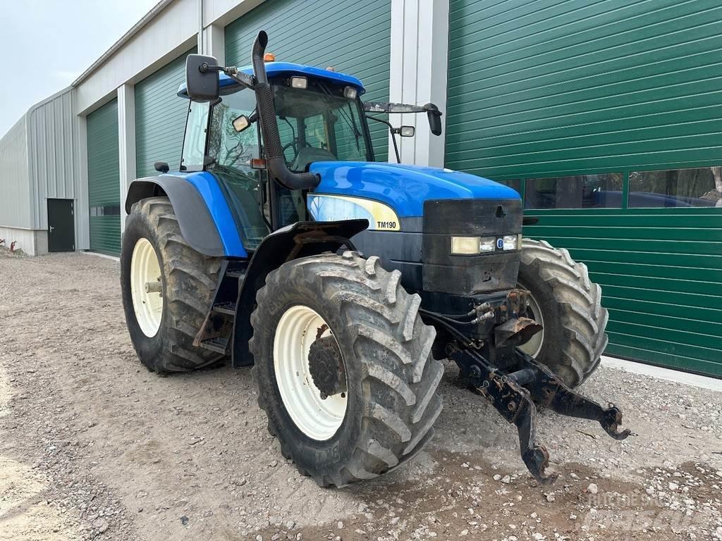 New Holland TM 190 Tracteur