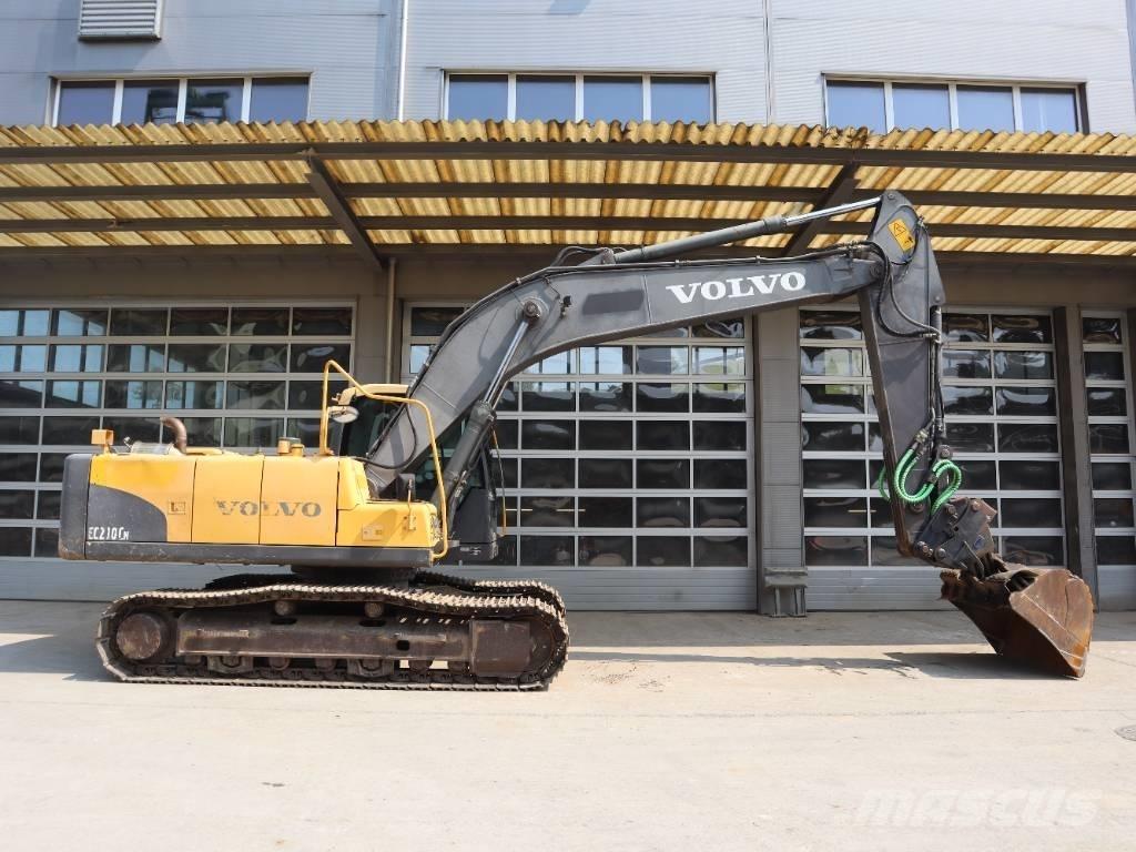 Volvo EC 210 C N Pelle sur chenilles