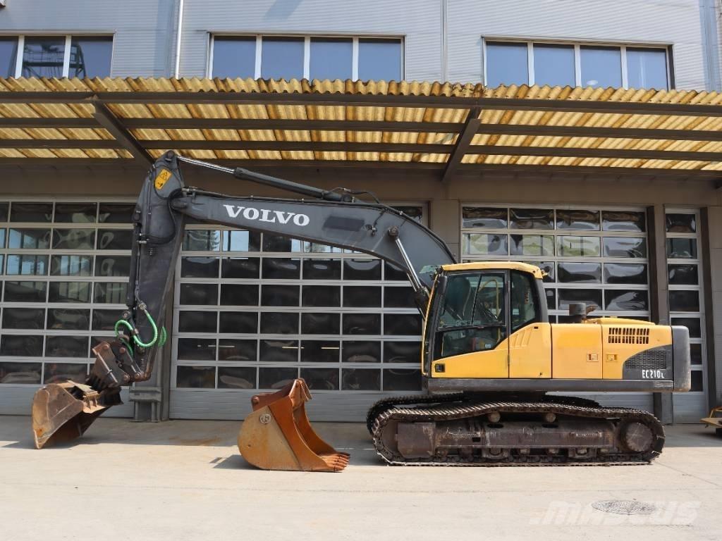 Volvo EC 210 C N Pelle sur chenilles