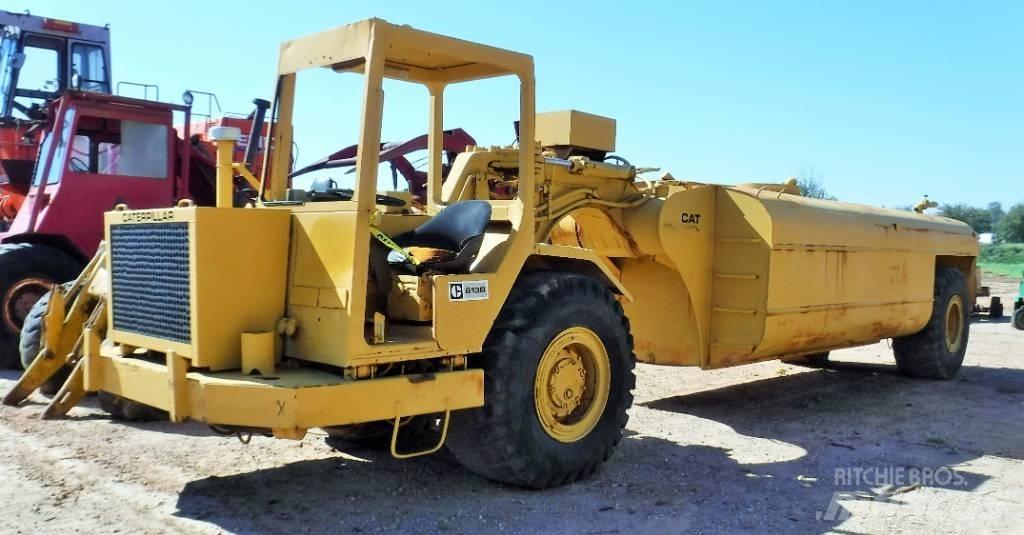 CAT 613 B Camion citerne à eau