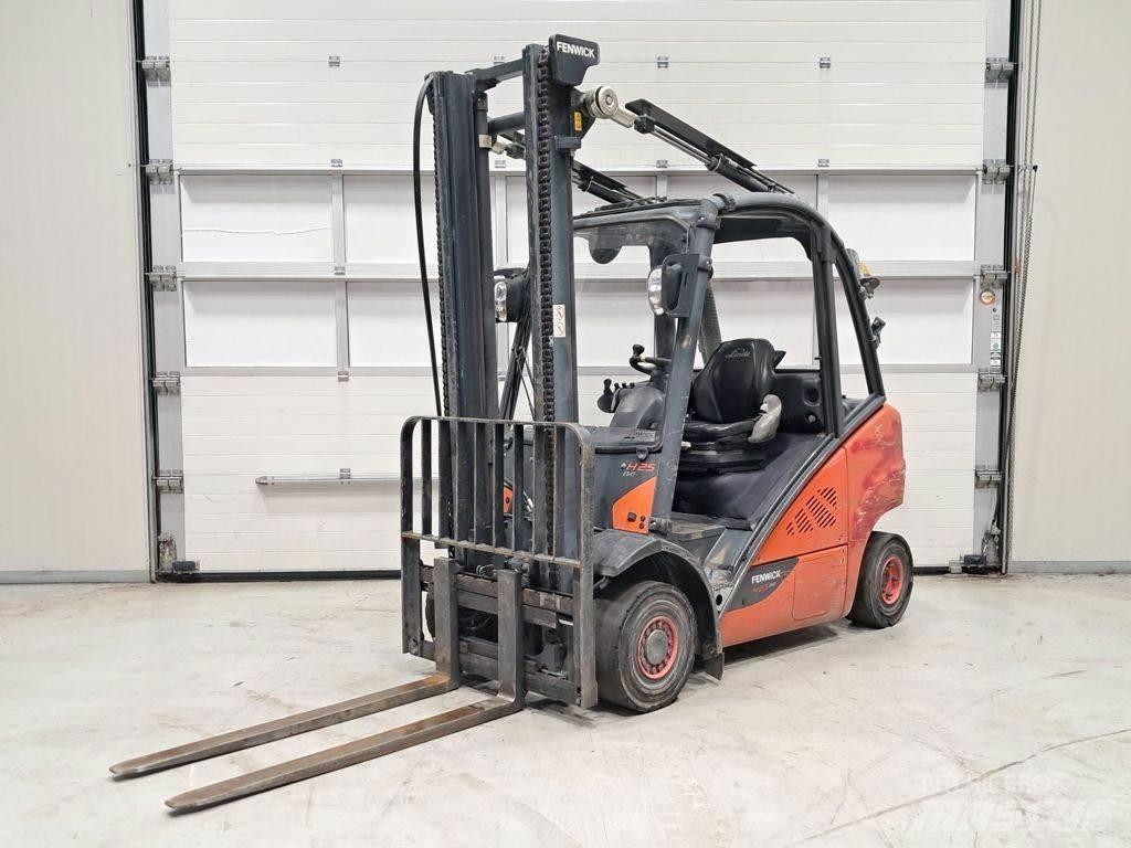 Linde H25D-02 Chariots diesel