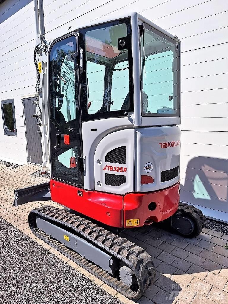 Takeuchi TB325R Mini pelle < 7t
