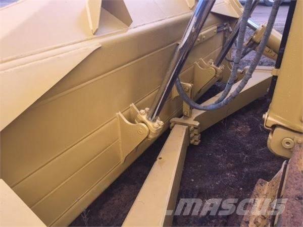 CAT D 6 R Bouteurs sur chenilles