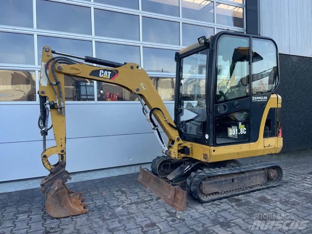 CAT 301.8C Mini pelle < 7t