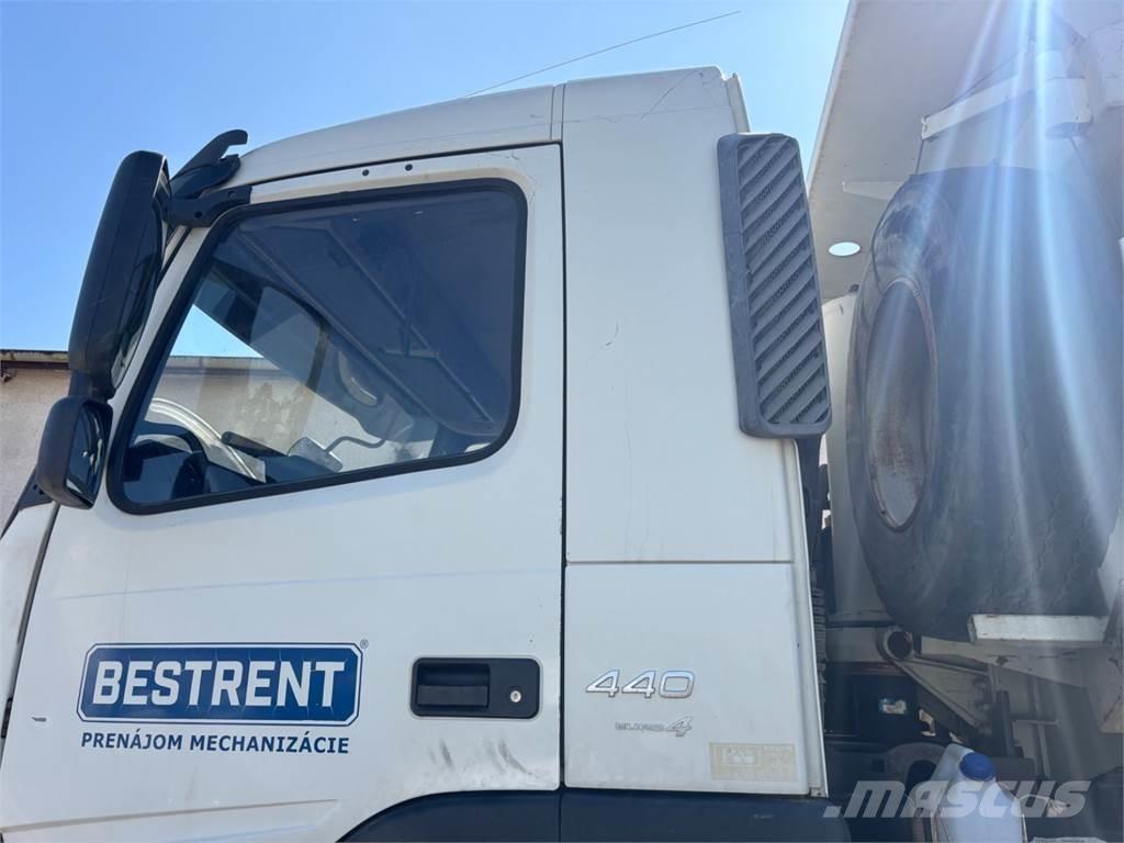 Volvo FM 440 8X4 Camion benne
