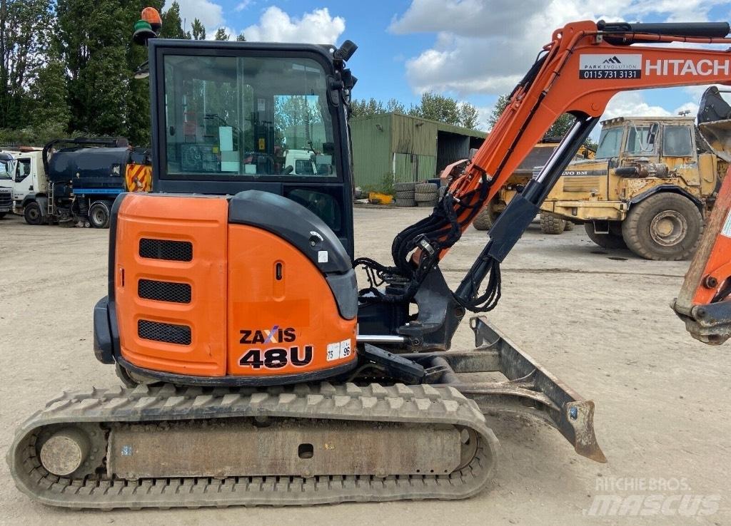 Hitachi ZX 48 U Mini pelle < 7t