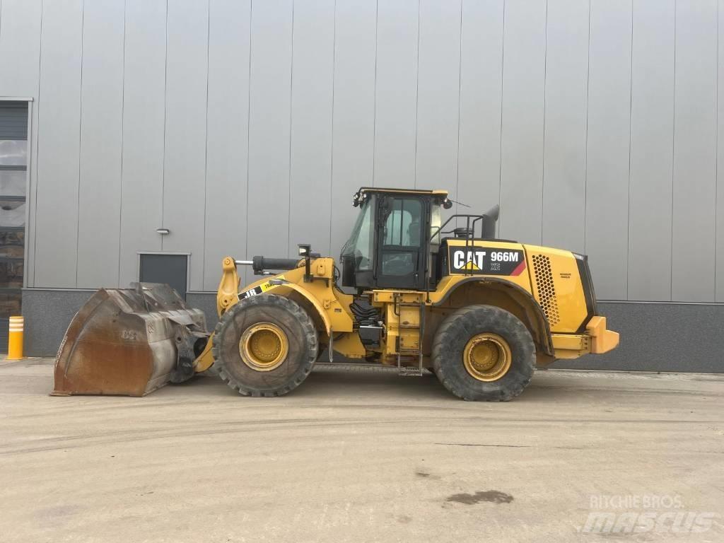 CAT 966M XE Chargeuse sur pneus