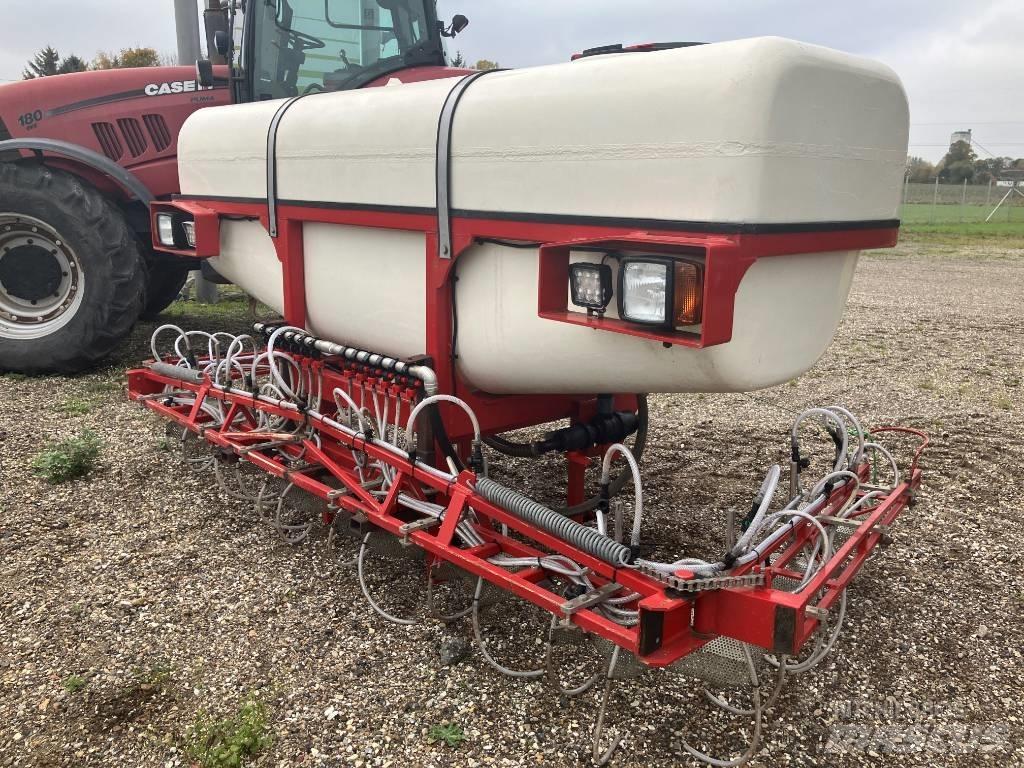  Agrovo 3000 liter Pulvérisateurs portés