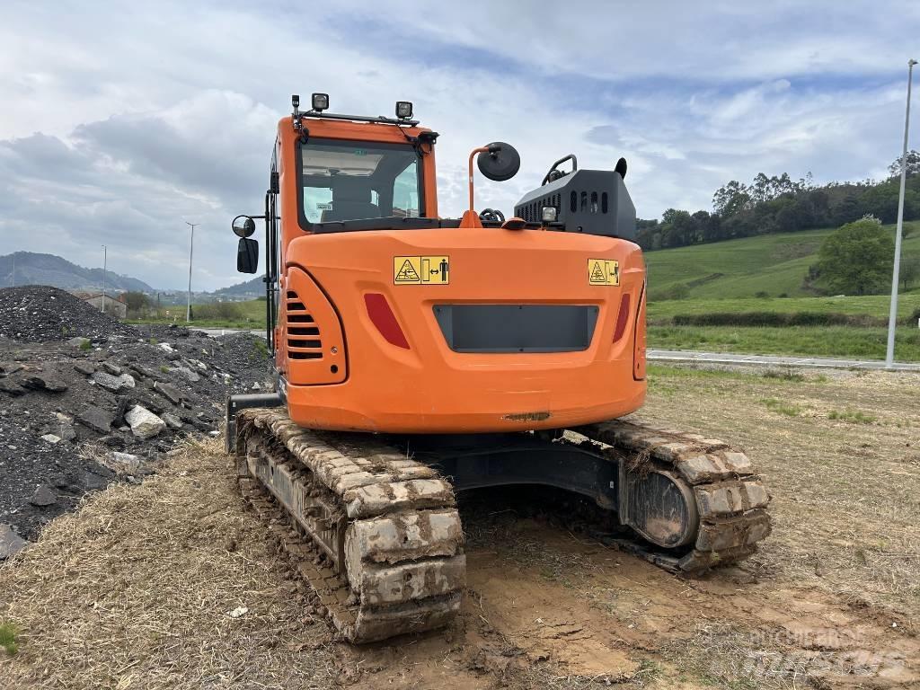 Doosan DX 140 Pelle sur chenilles