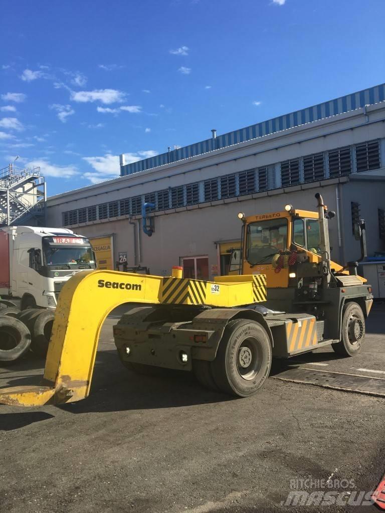 Terberg RT222 Tracteur de manœuvre