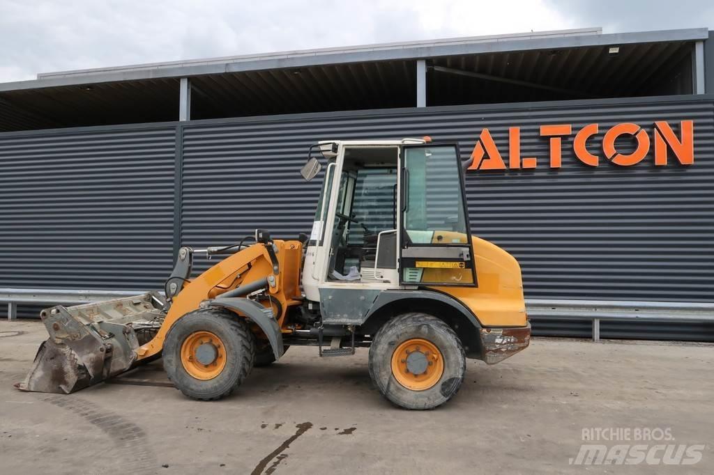 Liebherr L 506 Chargeuse sur pneus