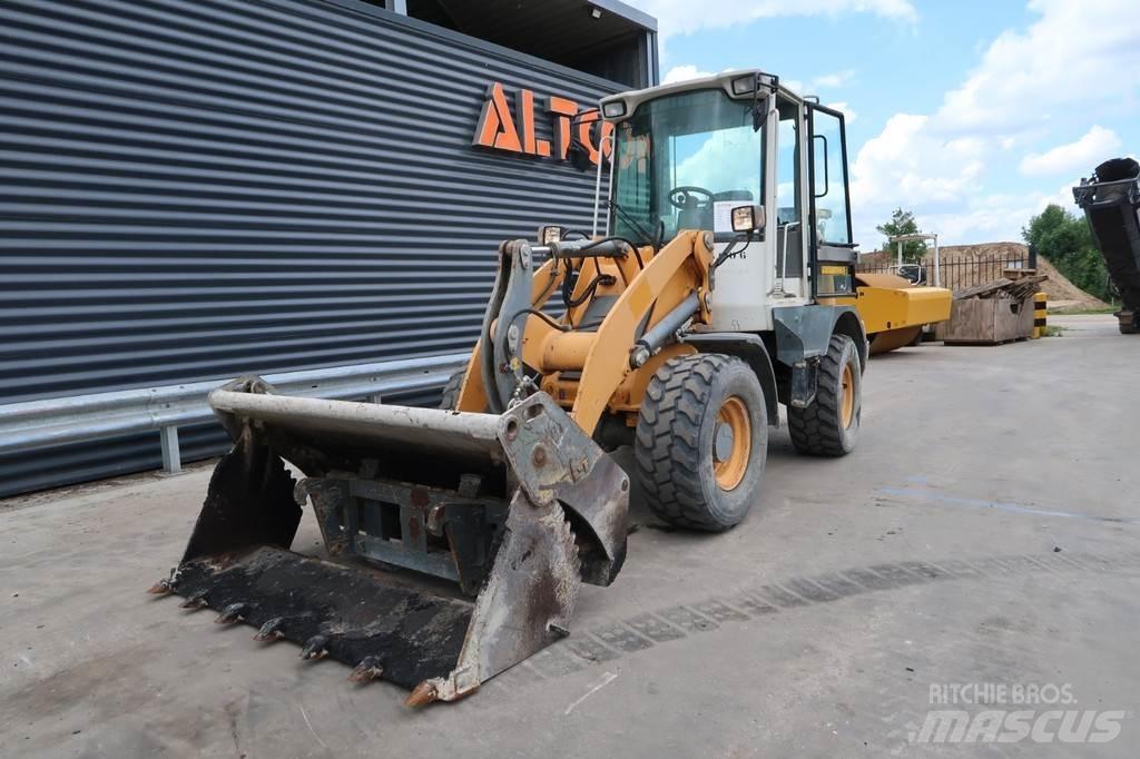 Liebherr L 506 Chargeuse sur pneus
