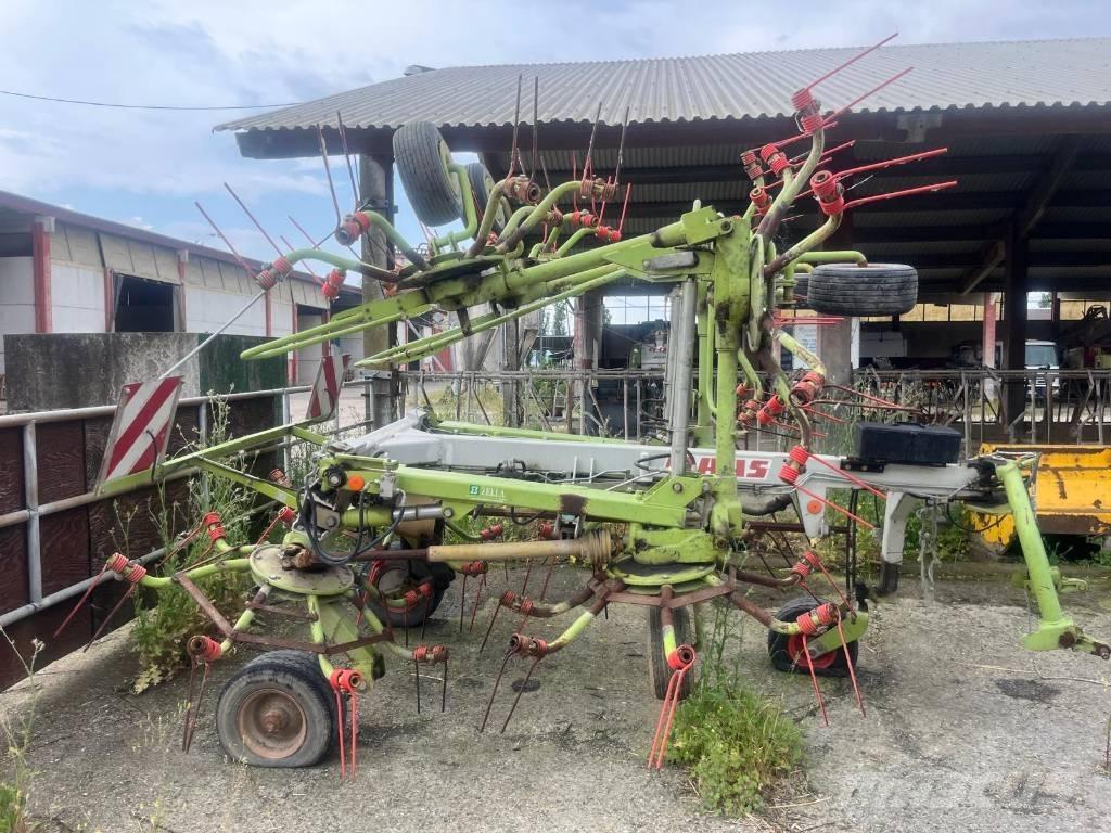CLAAS Volto 1050 T Rateau faneur