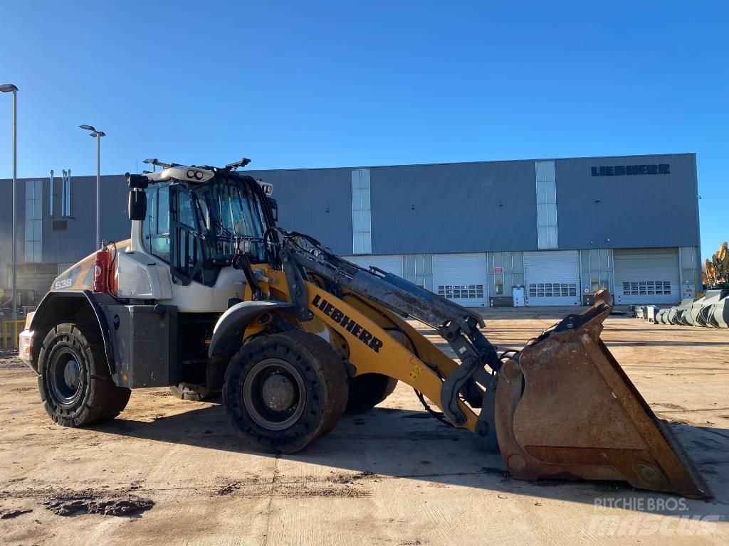 Liebherr L 538 Chargeuse sur pneus