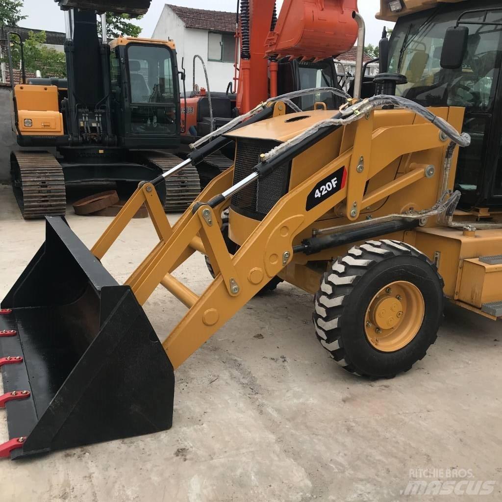 CAT 420 F Tractopelle