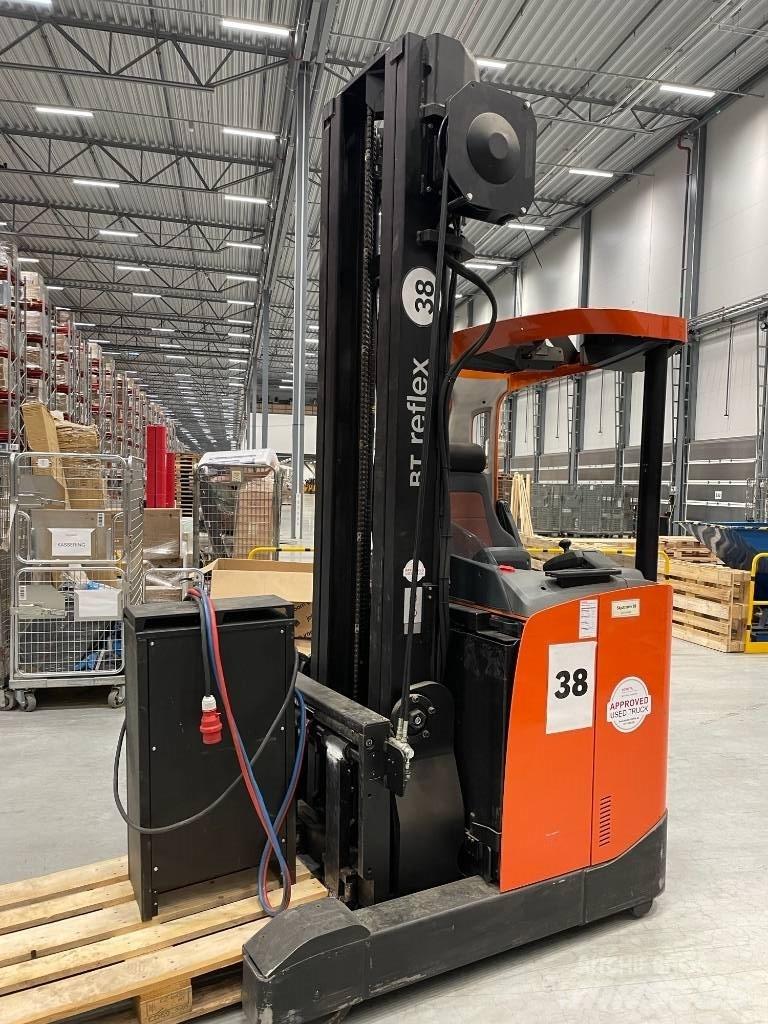 Toyota BT RRB 2 Chariot à mât rétractable