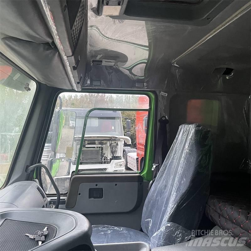 Howo 371 8x4 Camion benne