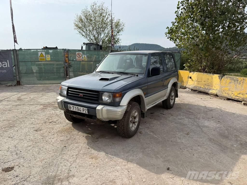 Mitsubishi Montero Voiture