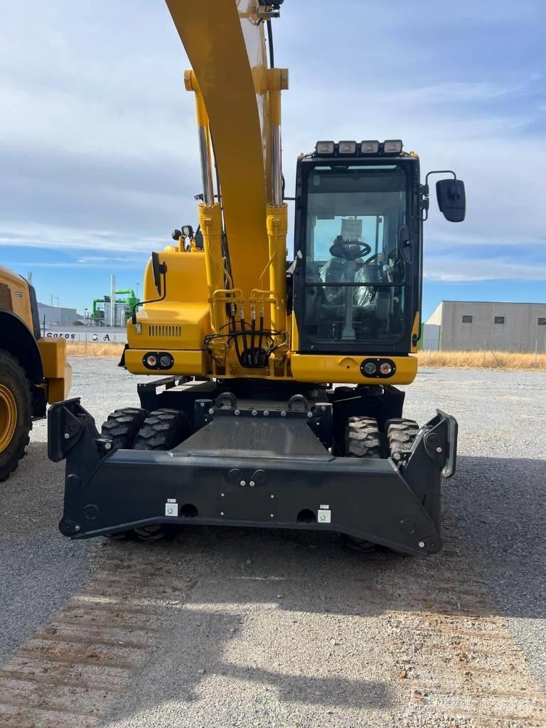 Komatsu PW 180 Pelle sur pneus
