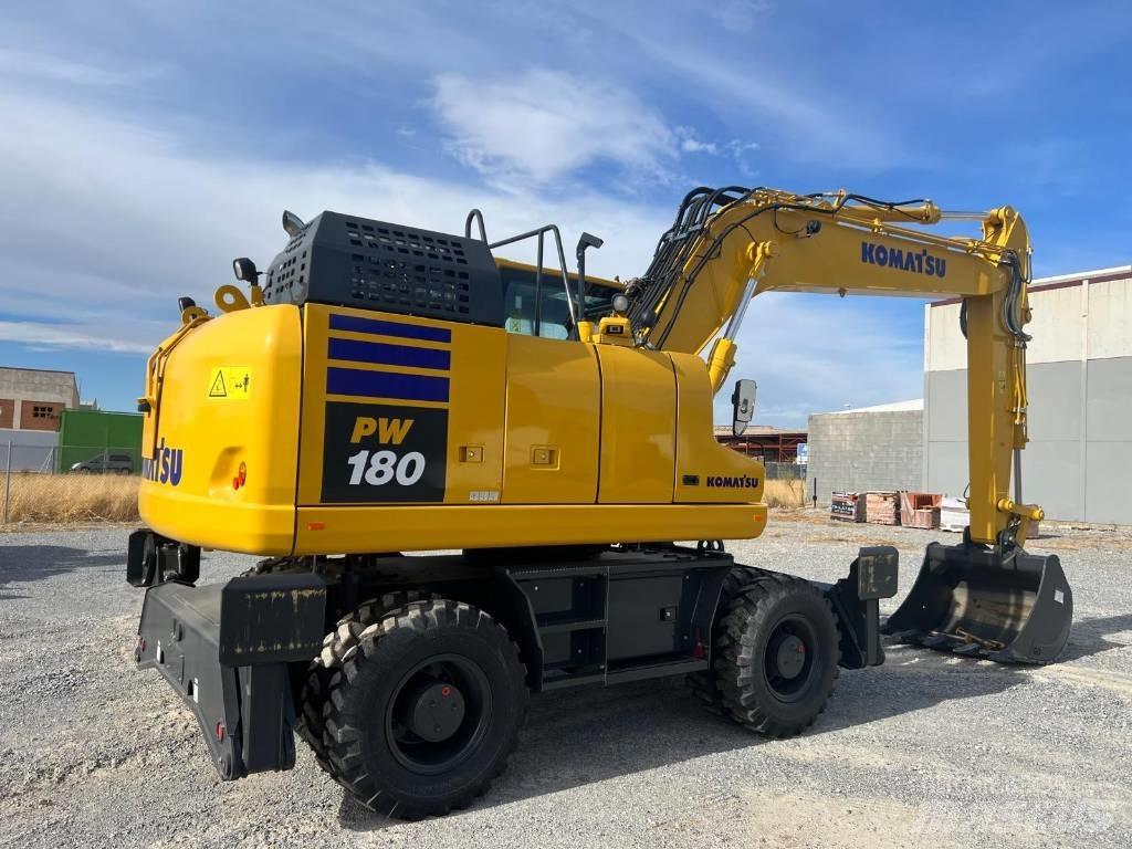 Komatsu PW 180 Pelle sur pneus