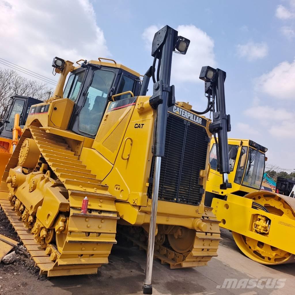 CAT D 8 T Bouteurs sur chenilles