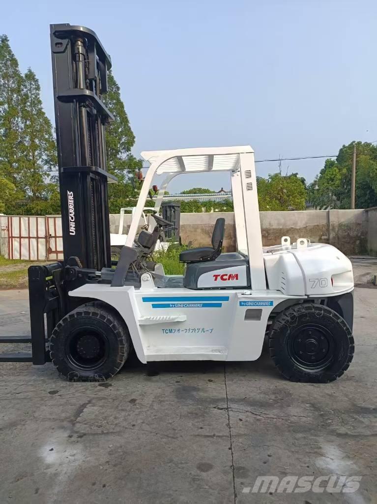 TCM FD 70 Z8 Camion Fourgon