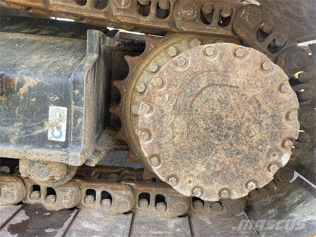 Hitachi ZE160LC-6 Pelle sur chenilles