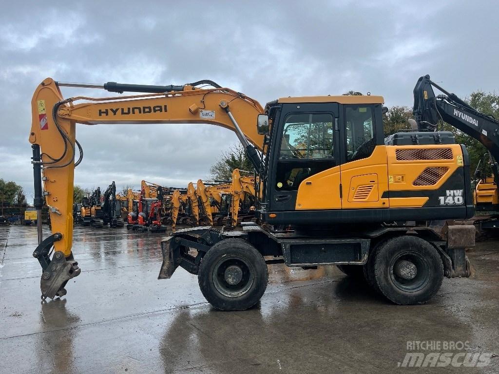 Hyundai HW140 Pelle sur pneus