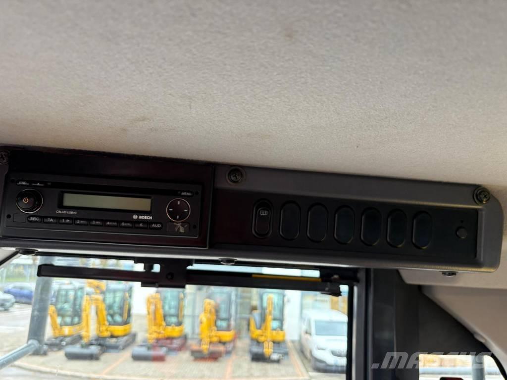 Komatsu WA380-8 Chargeuse sur pneus