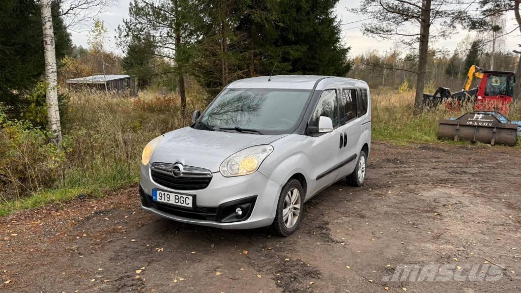 Opel Combo Voiture